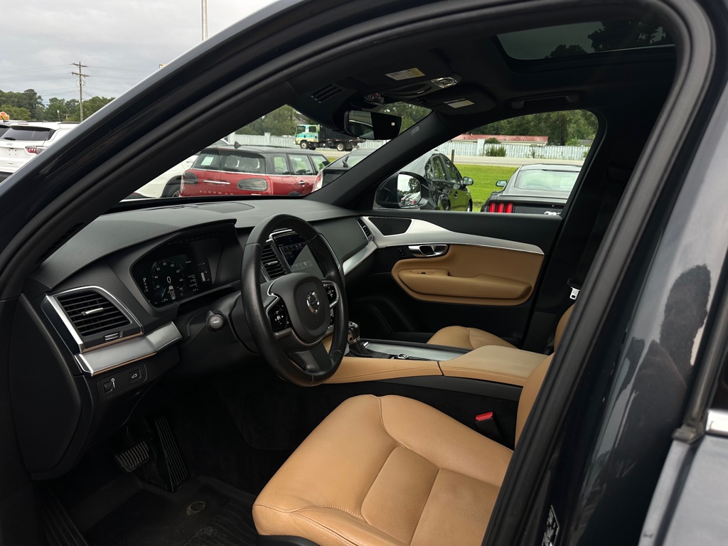 Photo 13 of this VOLVO XC90
