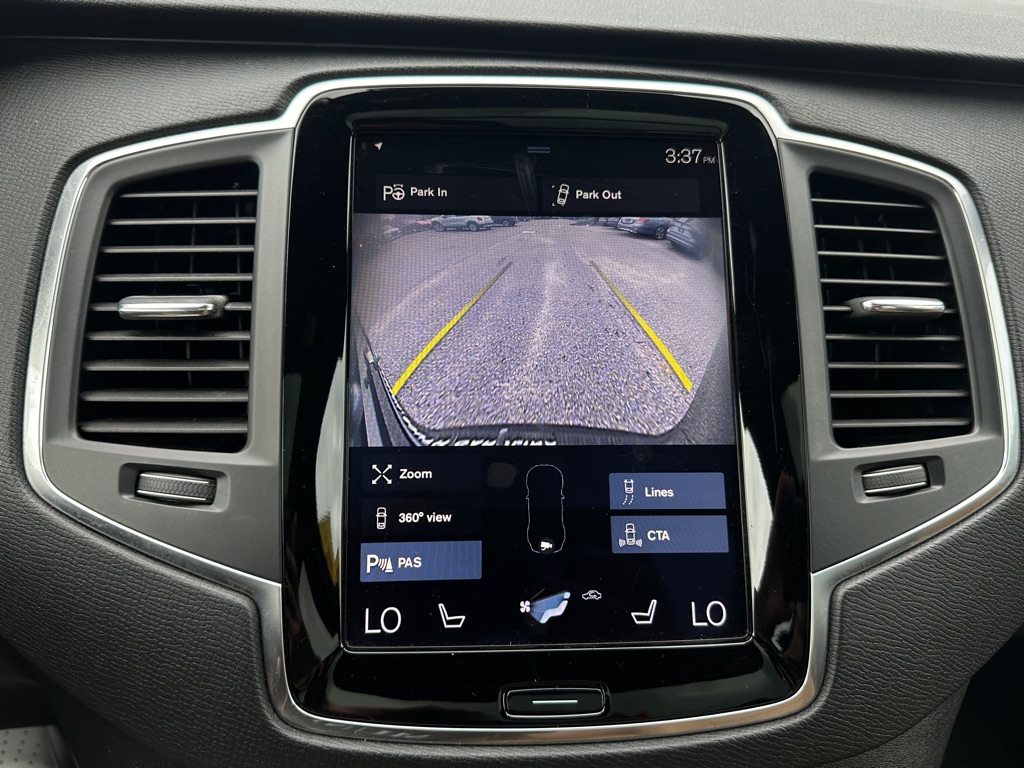 Photo 10 of this VOLVO XC90