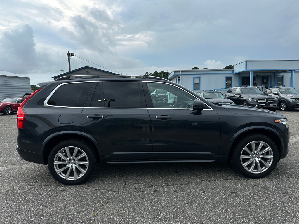 Photo 4 of this VOLVO XC90