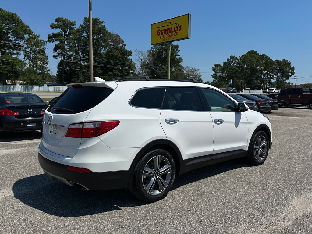 Photo 5 of this HYUNDAI SANTA FE