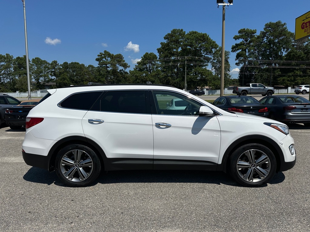 Photo 4 of this HYUNDAI SANTA FE