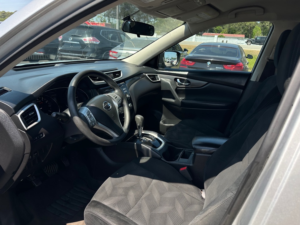 Photo 10 of this NISSAN ROGUE