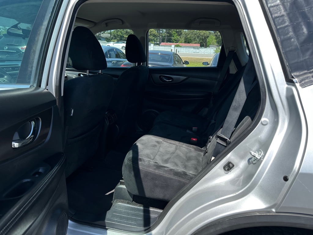 Photo 11 of this NISSAN ROGUE