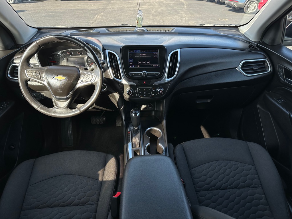 Photo 14 of this CHEVROLET EQUINOX
