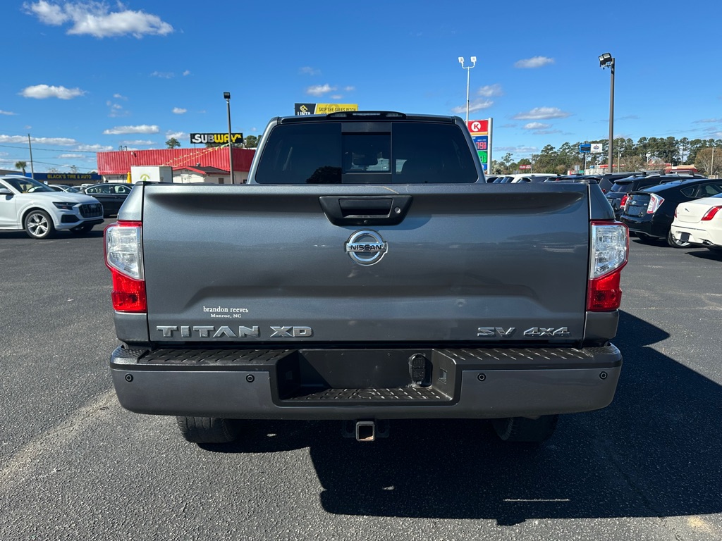 Photo 6 of this NISSAN TITAN XD