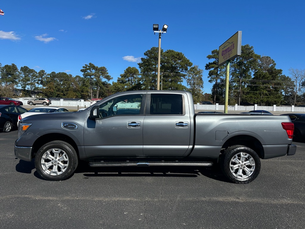 Photo 8 of this NISSAN TITAN XD