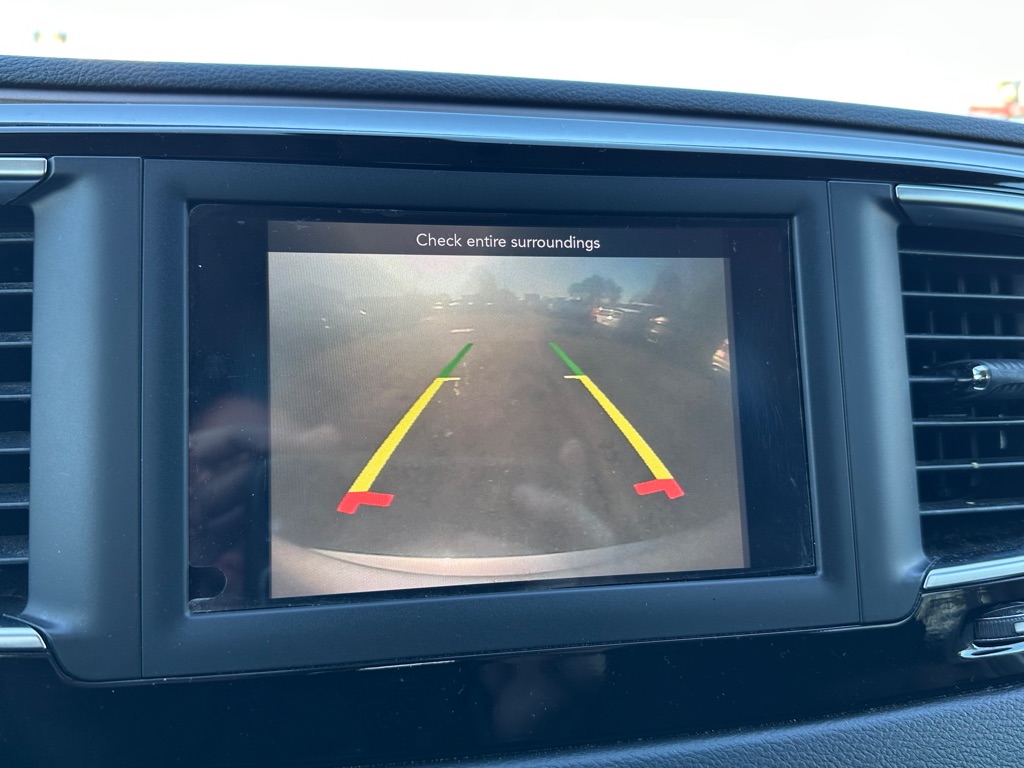 Photo 11 of this CHRYSLER PACIFICA