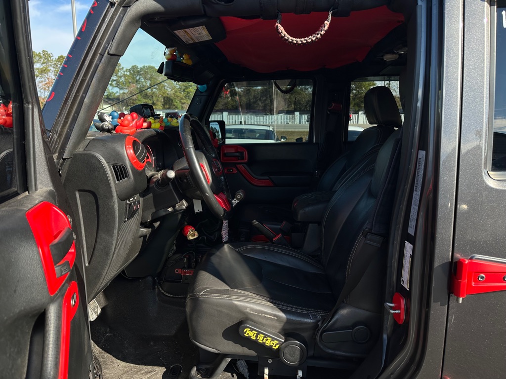Photo 9 of this JEEP WRANGLER UNLIMI