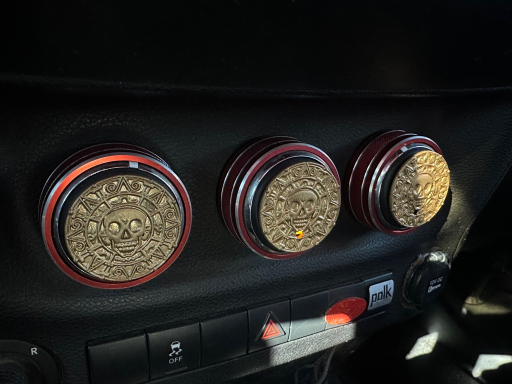 Photo 18 of this JEEP WRANGLER UNLIMI