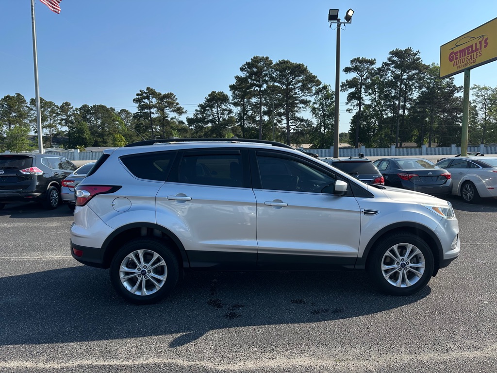 Photo 4 of this FORD ESCAPE