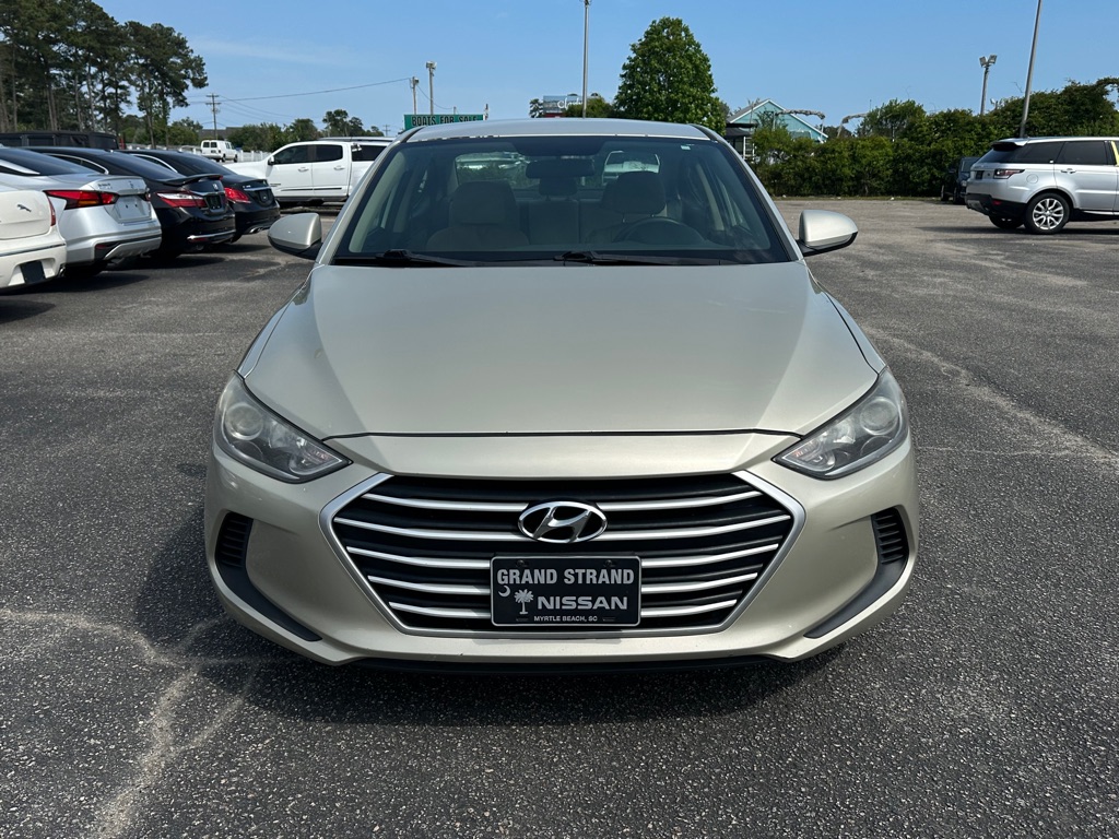Photo 2 of this HYUNDAI ELANTRA