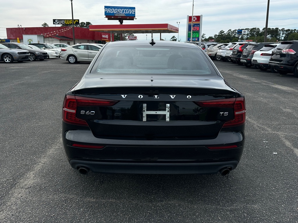 Photo 6 of this VOLVO S60