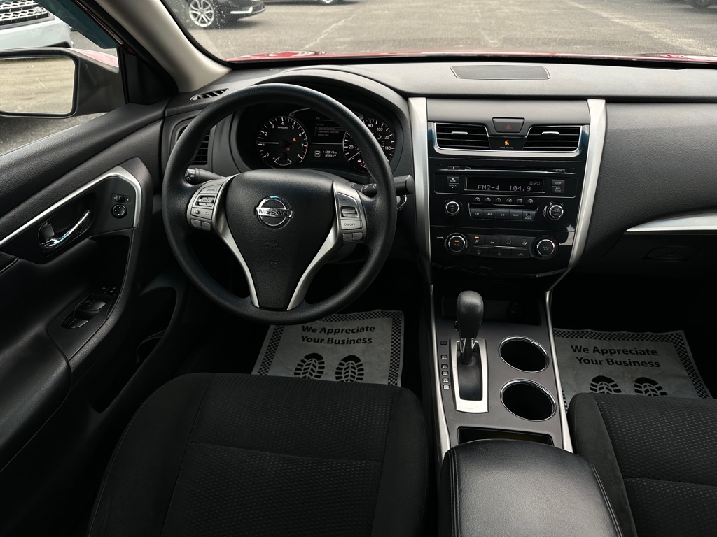 Photo 13 of this NISSAN ALTIMA