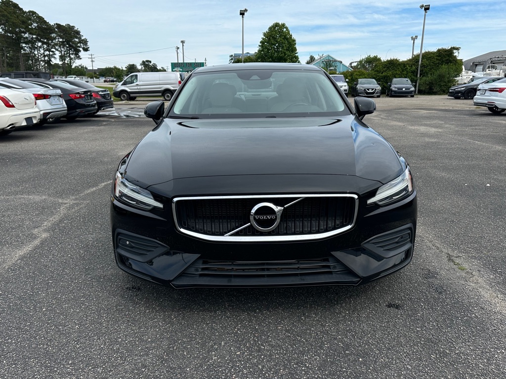 Photo 2 of this VOLVO S60