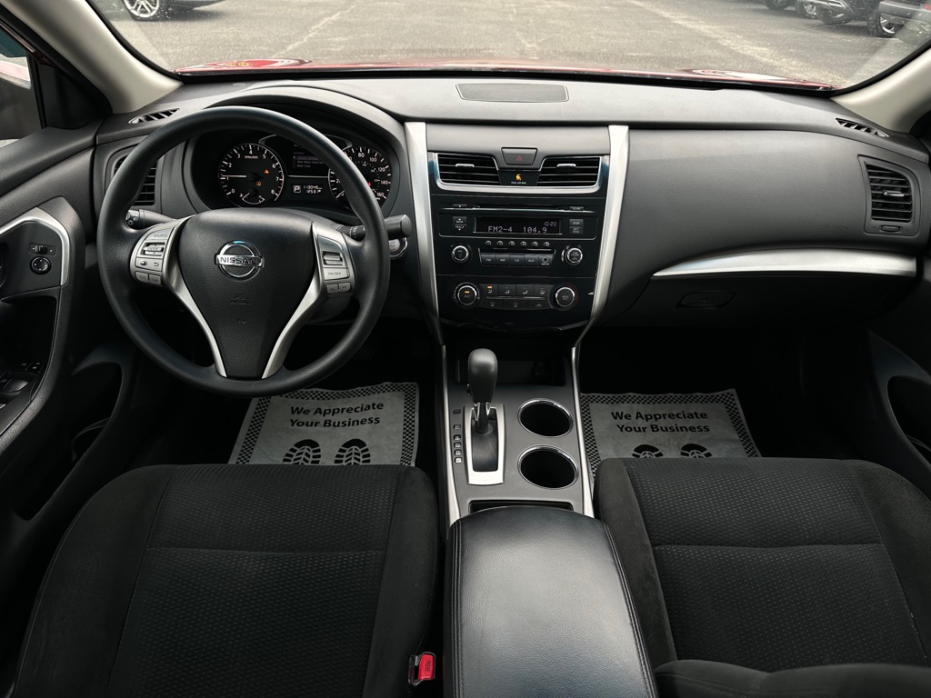Photo 12 of this NISSAN ALTIMA