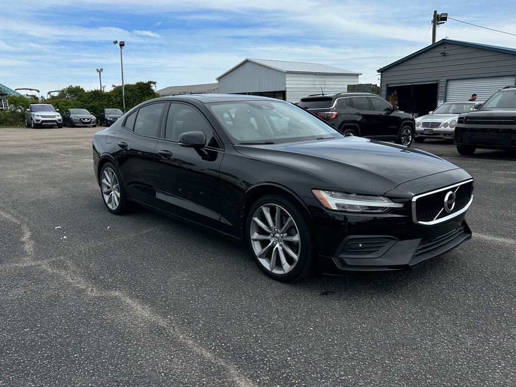 Photo 3 of this VOLVO S60