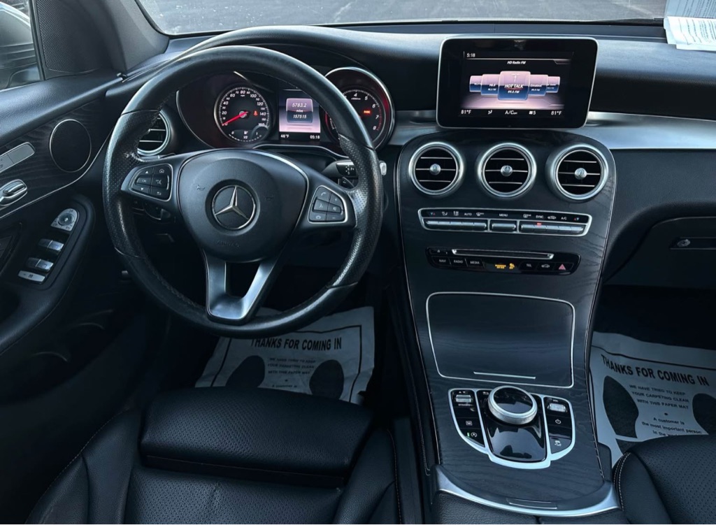 Photo 14 of this MERCEDES-BENZ GLC