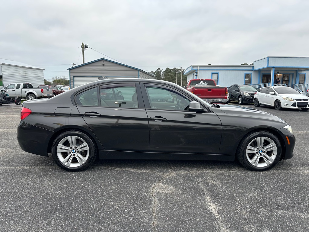 Photo 4 of this BMW 328