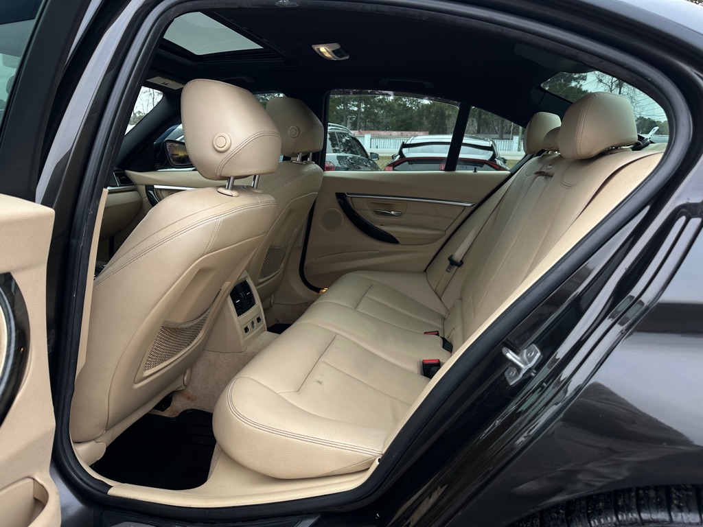 Photo 13 of this BMW 328
