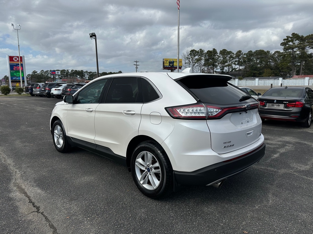 Photo 4 of this FORD EDGE