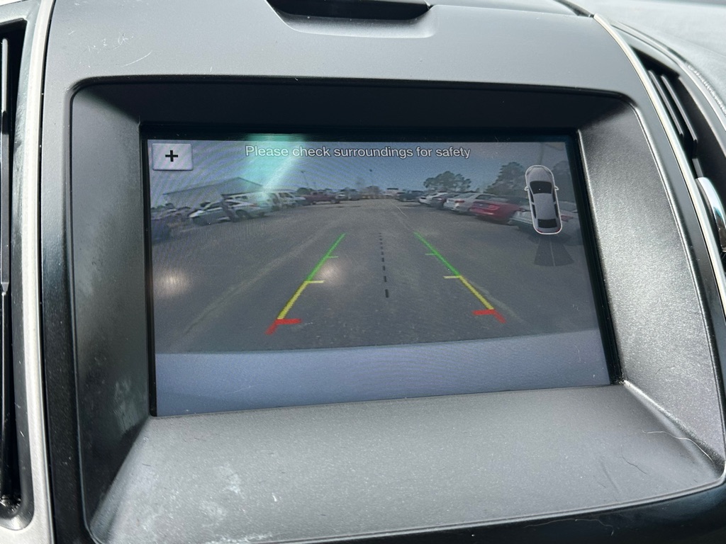 Photo 14 of this FORD EDGE