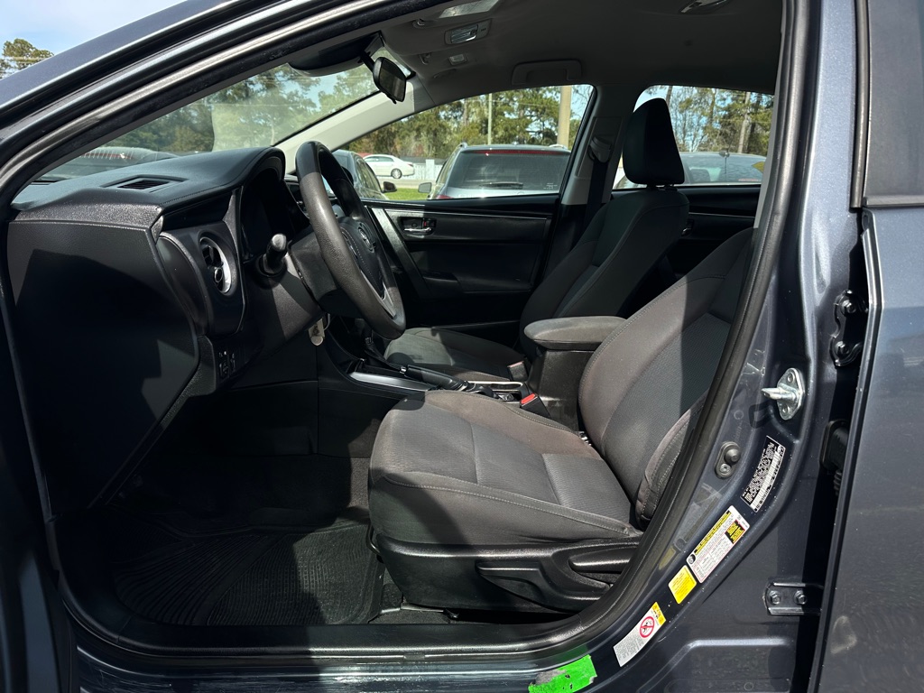 Photo 9 of this TOYOTA COROLLA