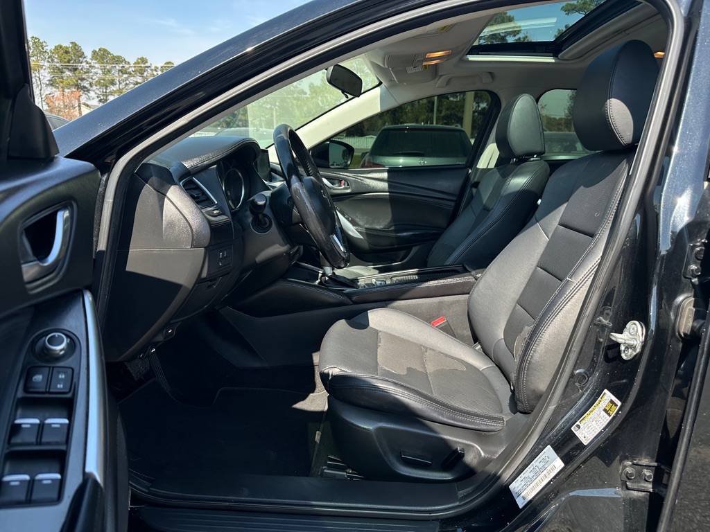 Photo 11 of this MAZDA 6