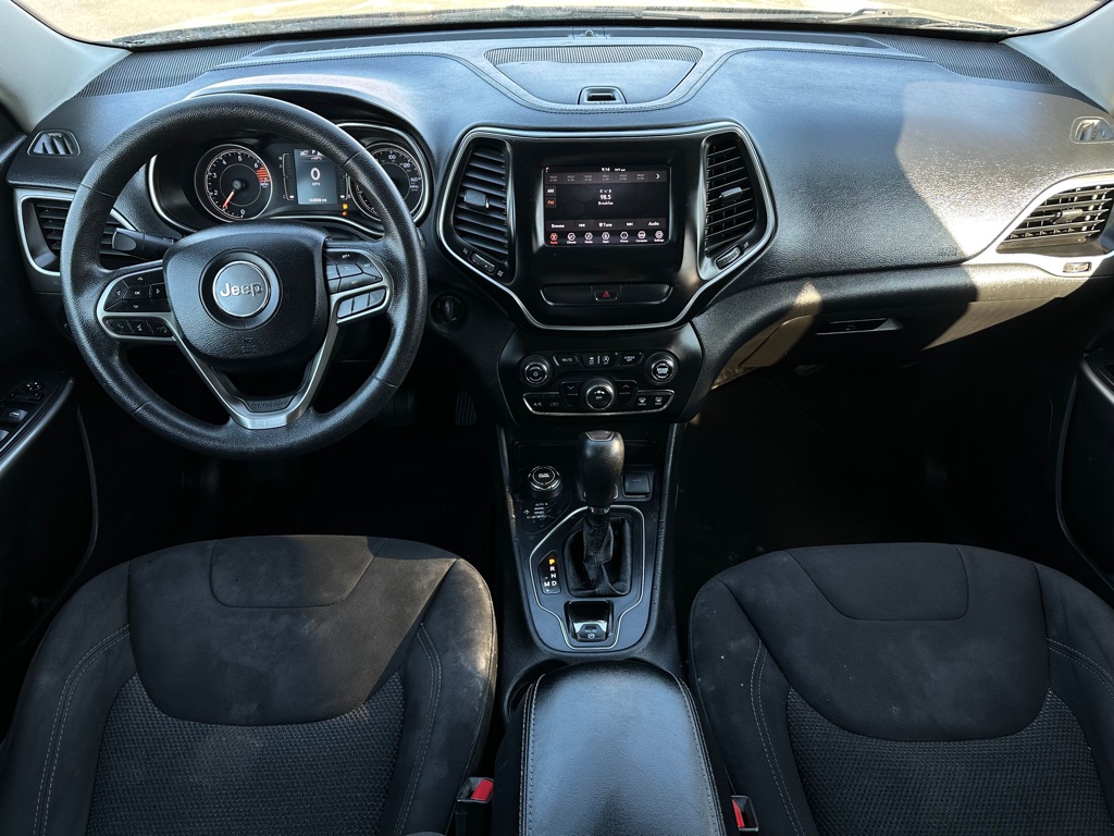 Photo 14 of this JEEP CHEROKEE