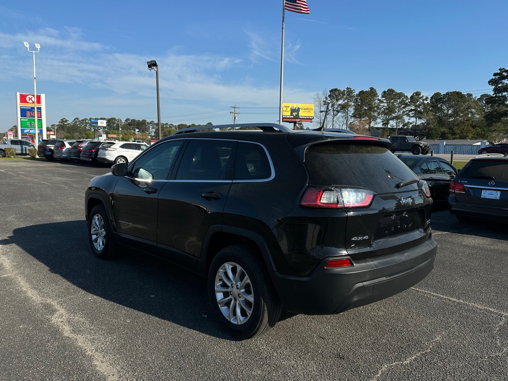 Photo 7 of this JEEP CHEROKEE
