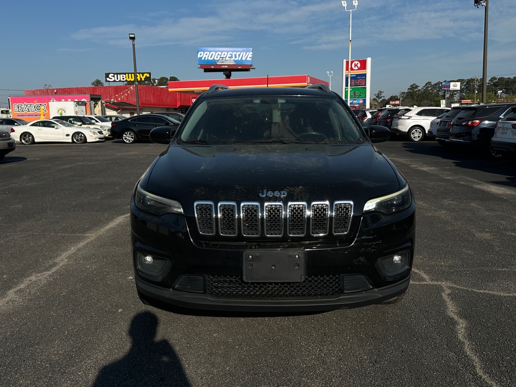 Photo 2 of this JEEP CHEROKEE