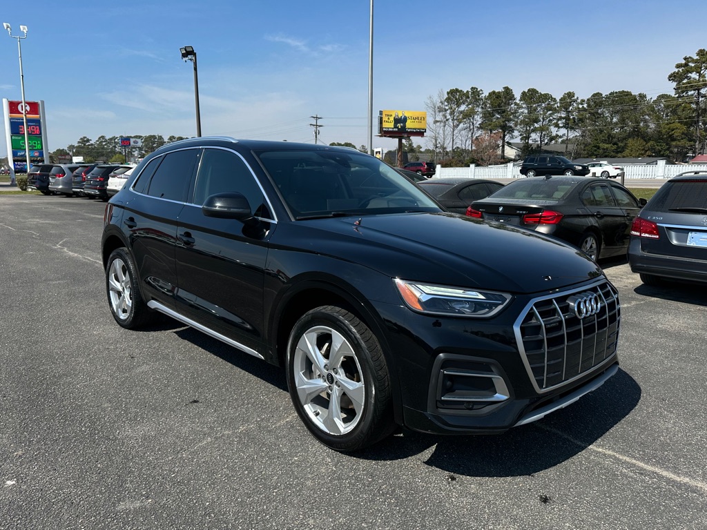Photo 3 of this AUDI Q5