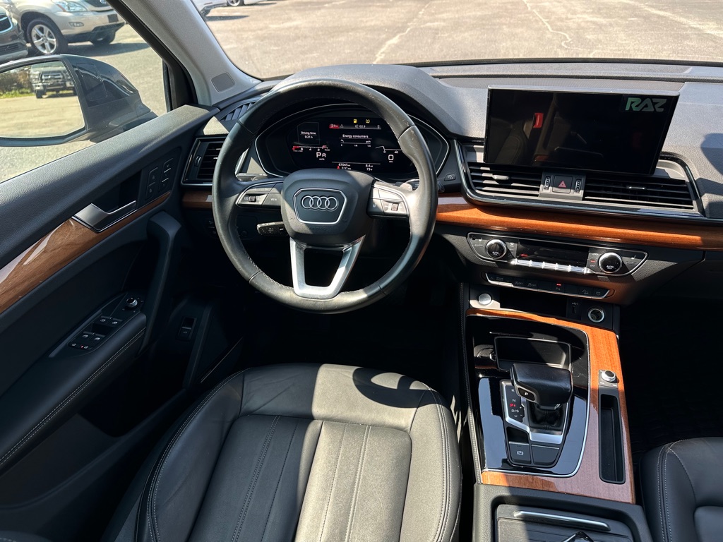 Photo 14 of this AUDI Q5