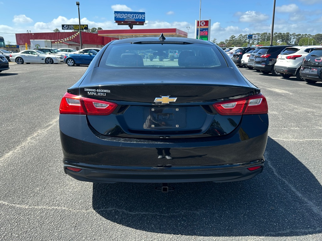 Photo 7 of this CHEVROLET MALIBU