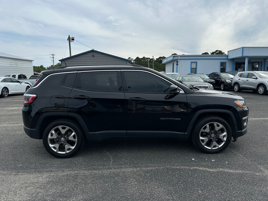 Photo 4 of this JEEP COMPASS