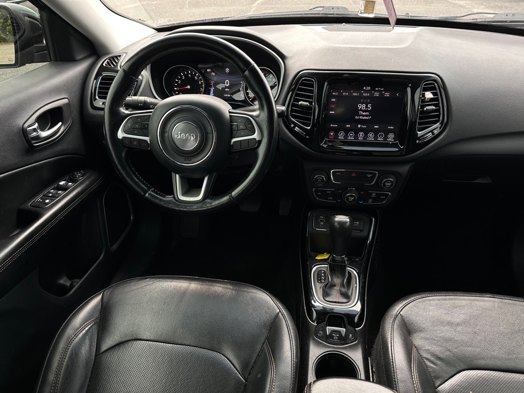 Photo 15 of this JEEP COMPASS
