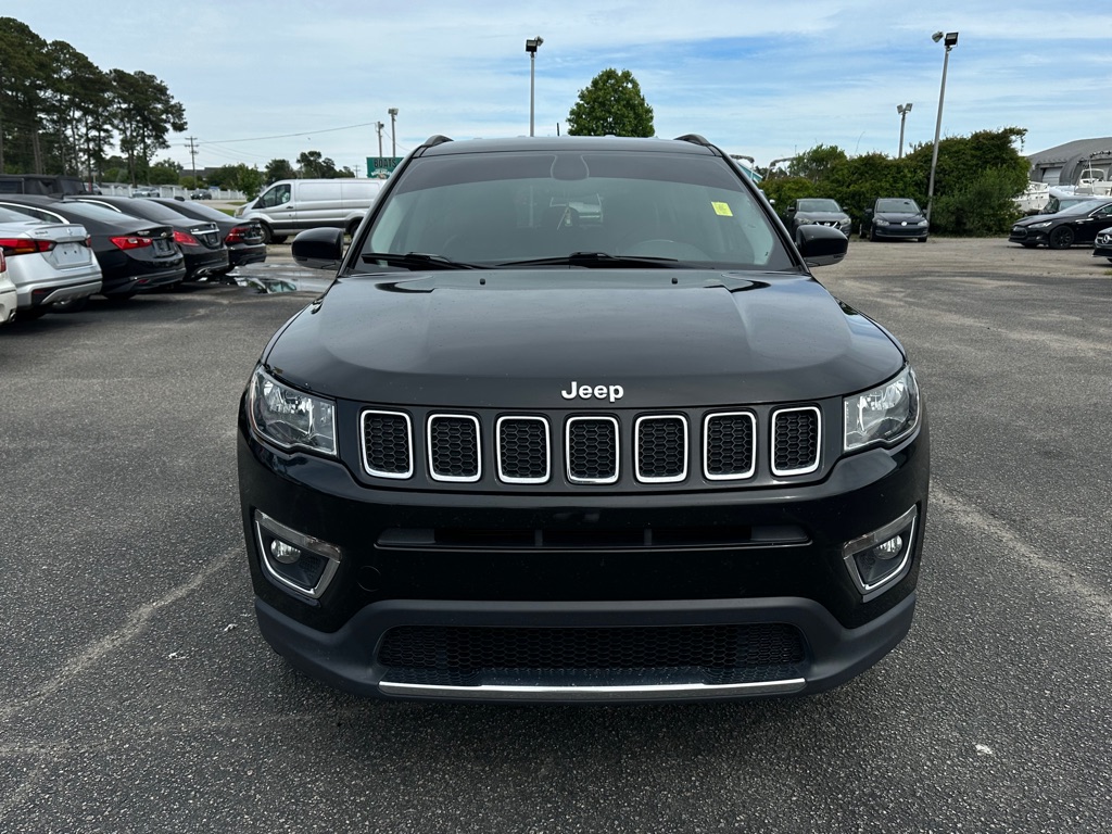 Photo 2 of this JEEP COMPASS