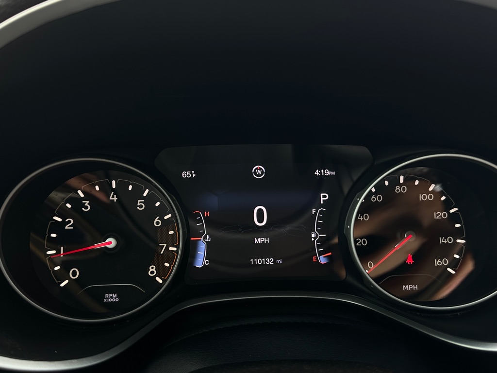 Photo 9 of this JEEP COMPASS