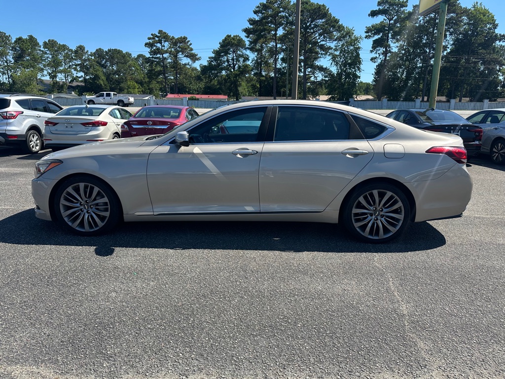 Photo 8 of this HYUNDAI GENESIS