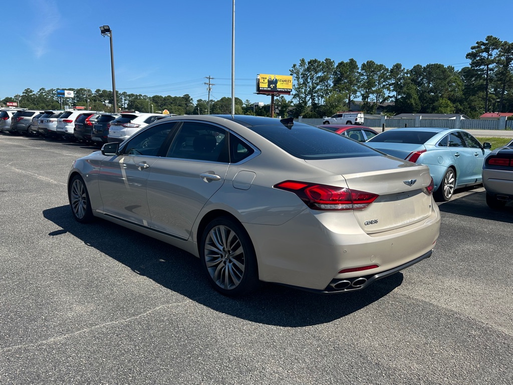 Photo 7 of this HYUNDAI GENESIS