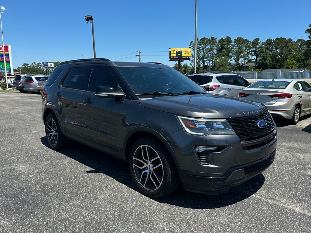 Photo 3 of this FORD EXPLORER