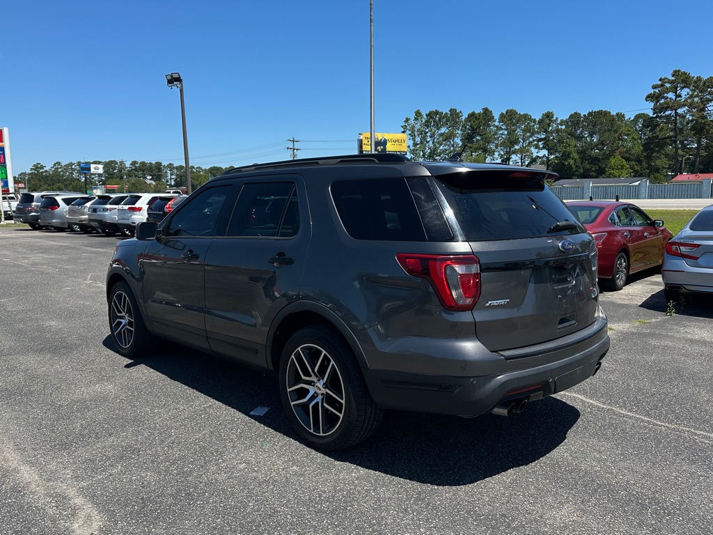 Photo 5 of this FORD EXPLORER