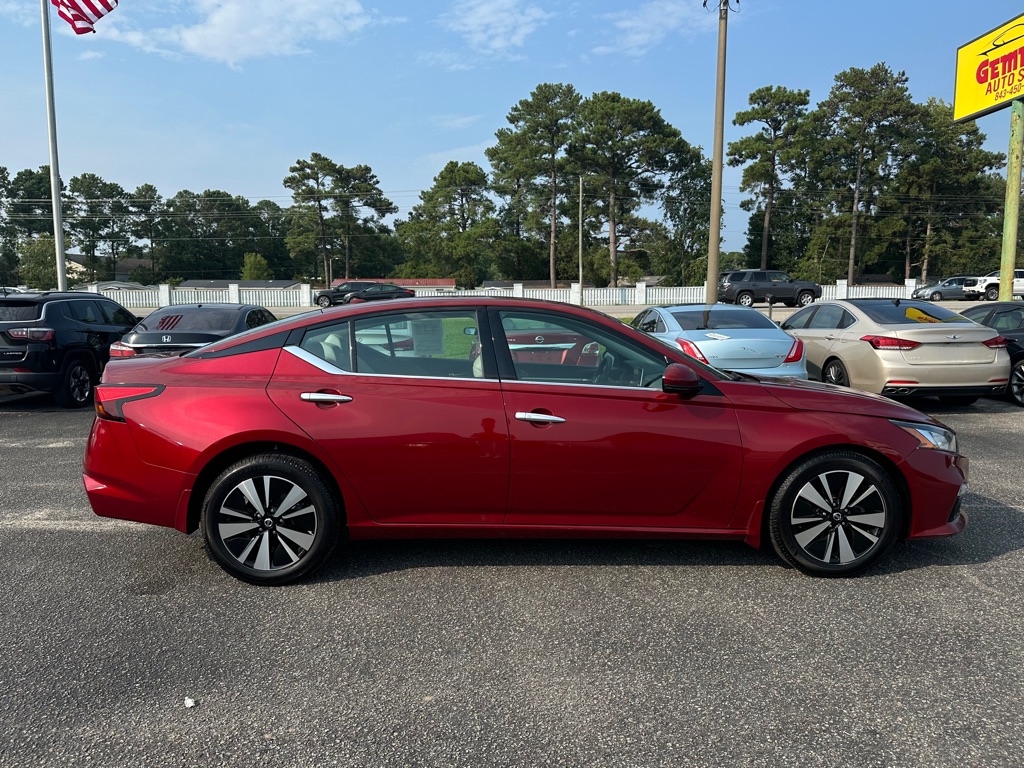 Photo 6 of this NISSAN ALTIMA