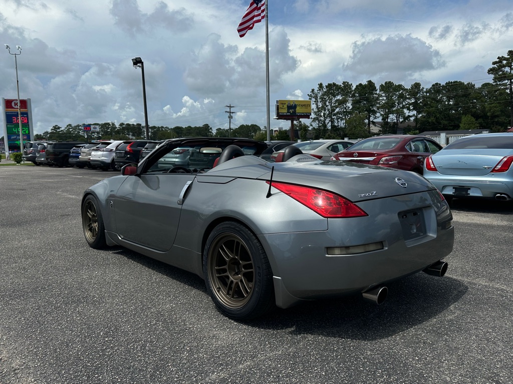 Photo 7 of this NISSAN 350Z