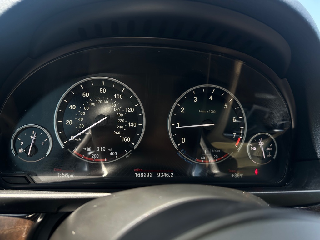 Photo 8 of this BMW 528
