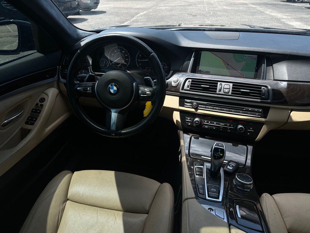 Photo 14 of this BMW 528
