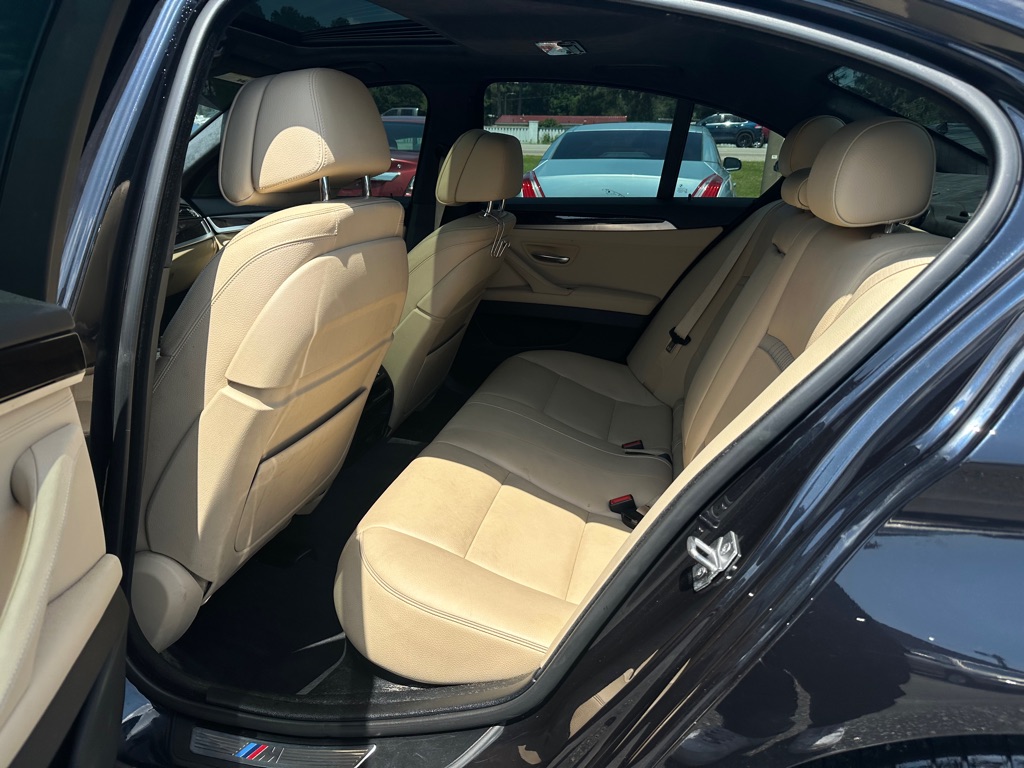 Photo 12 of this BMW 528