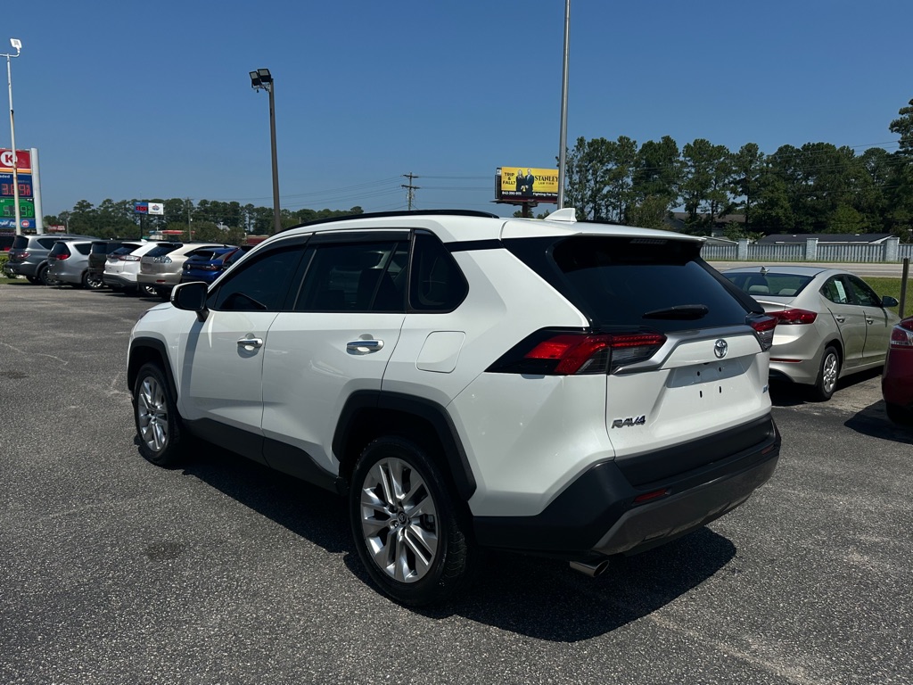 Photo 3 of this TOYOTA RAV4