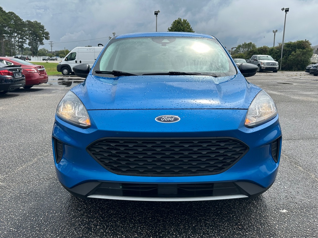 Photo 2 of this FORD ESCAPE