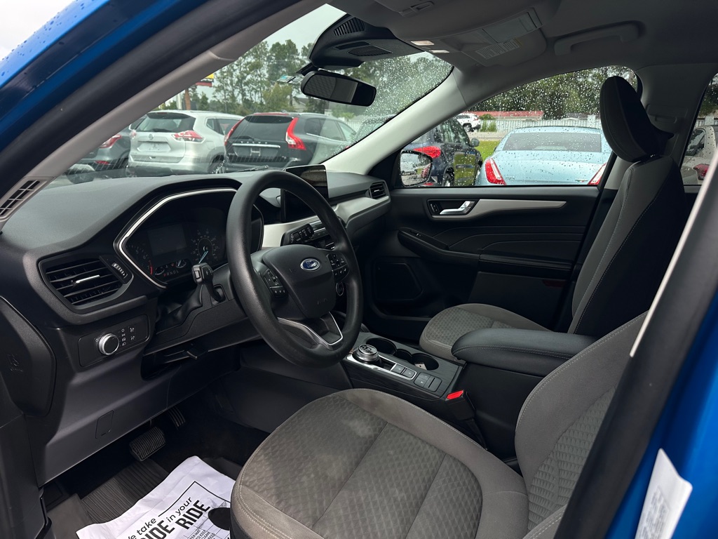Photo 12 of this FORD ESCAPE