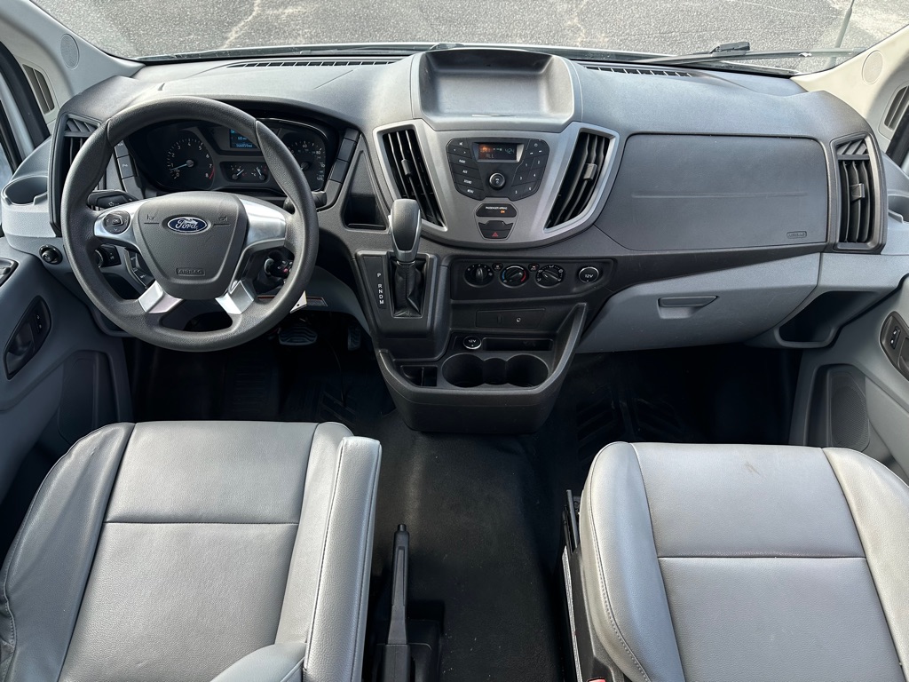 Photo 19 of this FORD TRANSIT